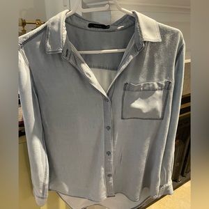 Aritzia - Talula Chambray button down shirt xs